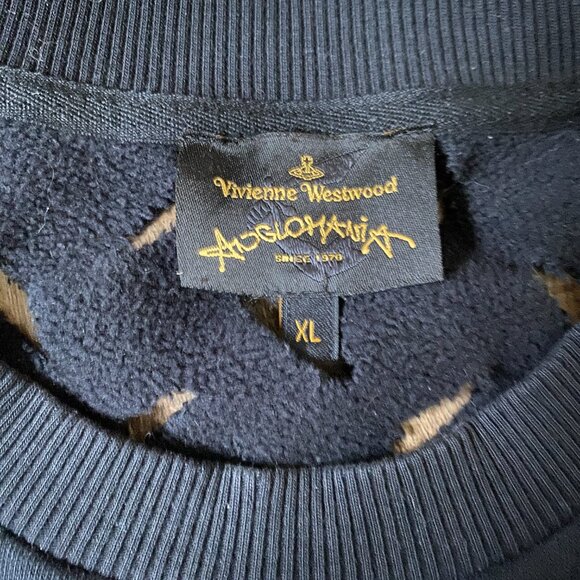 Vivienne Westwood Anglomania Sweatshirt "WE ARE NOT DISPOSABLE" in Black, XL - Picture 11 of 13
